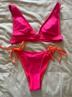 aerie Bright Fuchsia Triangle Bikini Top